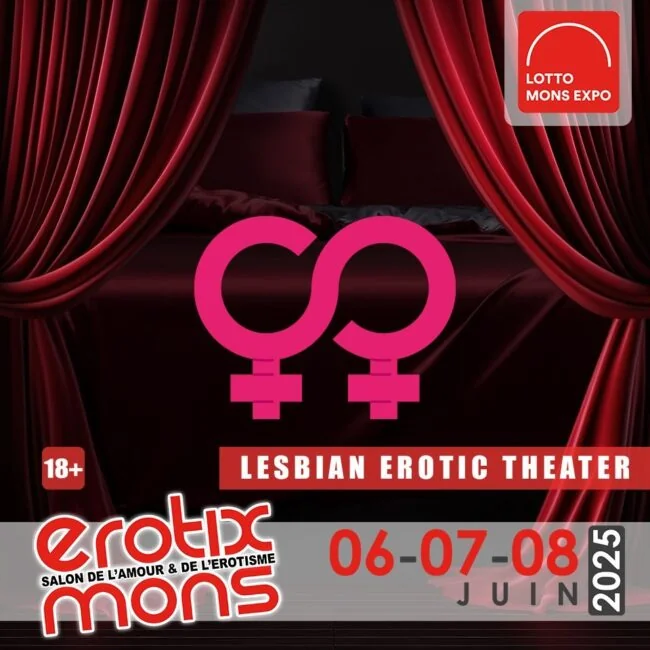 _Theatre-Erotique-Lesbian